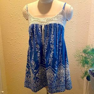 Crochet detailed boho top